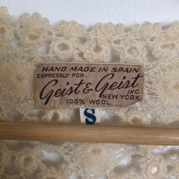Vintage Ivory Crocheted Top - Picture 4 of 5
